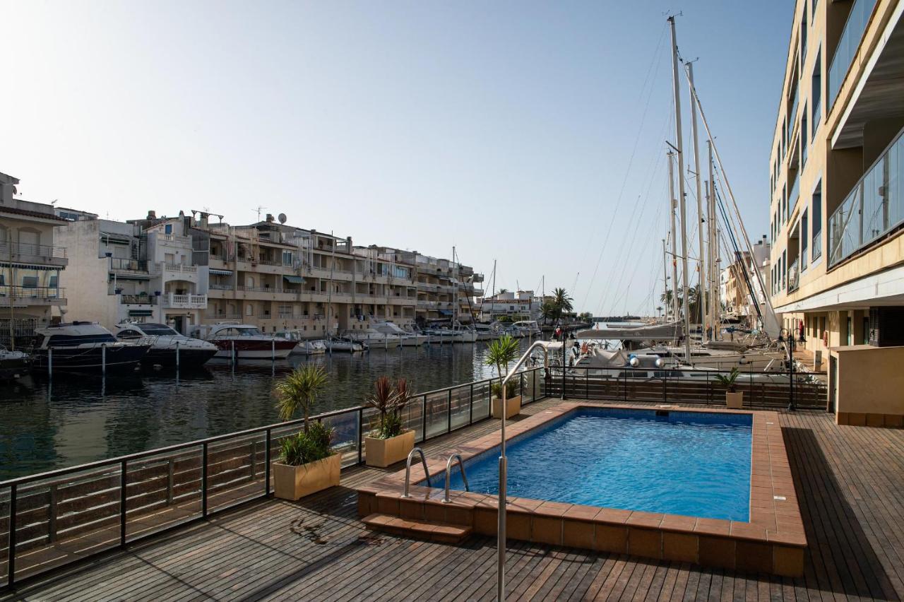 Pierre & Vacances Empuriabrava Marina Экстерьер фото