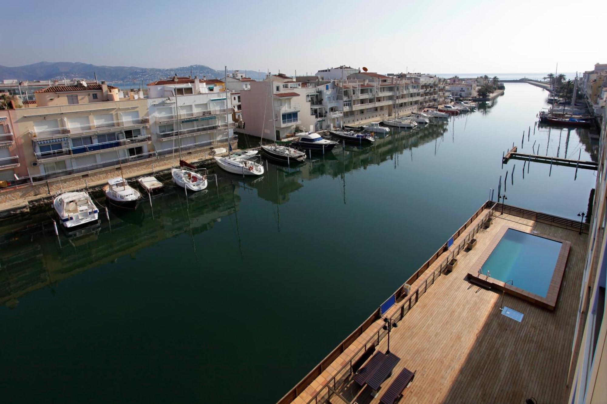 Pierre & Vacances Empuriabrava Marina Экстерьер фото